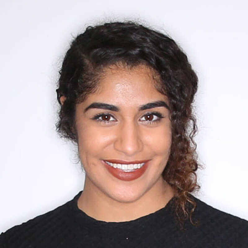Headshot of Merylynn Valencial, San Mateo Tutoring Center Director and Social Outreach Director at AJ Tutoring